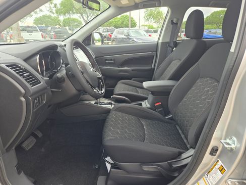 New 2026 Mitsubishi Outlander Sport LE AWD/4WD image 9