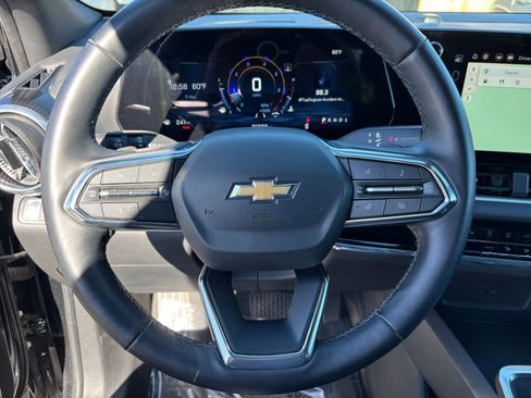 Used 2025 Chevrolet Equinox LT image 28