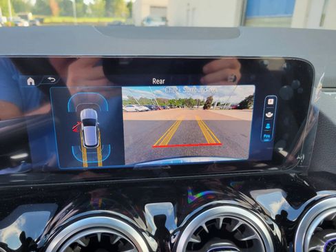 New 2025 Mercedes-Benz GLA 250 image 4