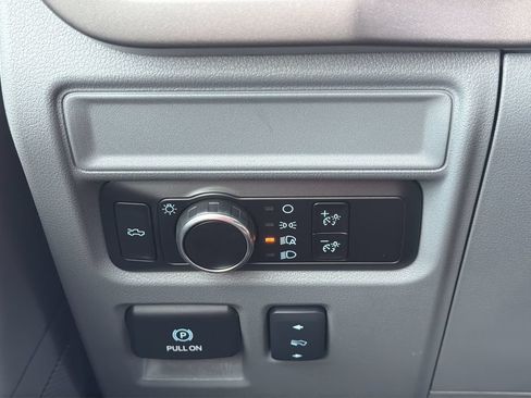 Used 2025 Ford F150 Lightning XLT AWD/4WD image 26
