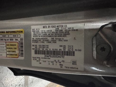 Used 2014 Ford Fusion SE image 32