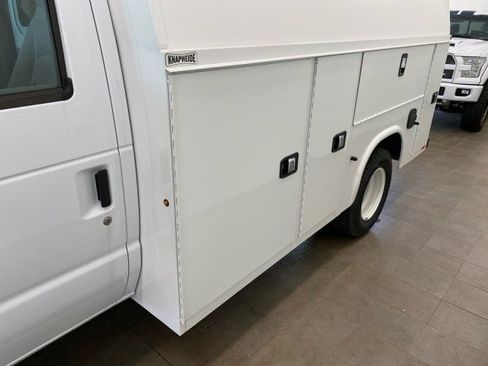 New 2025 Ford E-350 and Econoline 350 Super Duty w/ Power Equipment Group image 5