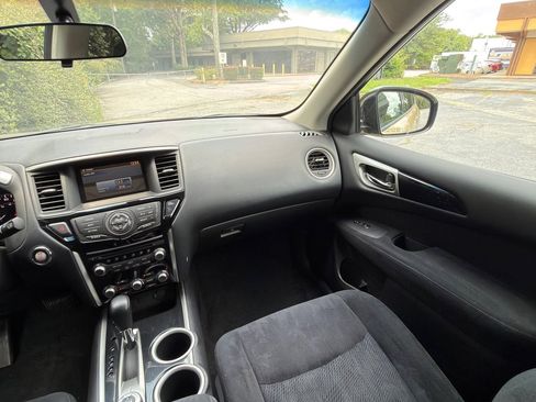 Used 2013 Nissan Pathfinder SV AWD/4WD image 27
