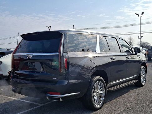 Used 2023 Cadillac Escalade ESV Premium Luxury w/ Performance Package image 5