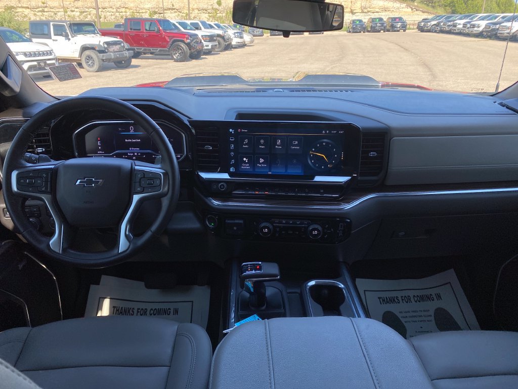Used 2024 Chevrolet Silverado 1500 LT Trail Boss w/ LT Trail Boss Premium Package AWD/4WD image 14