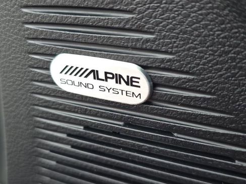 Used 2023 Dodge Challenger SXT w/ Blacktop Package image 17