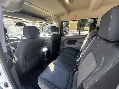Used 2020 Ford Transit Connect XLT image 13