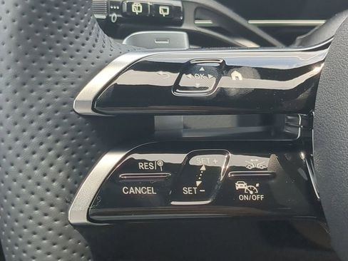 New 2025 Mercedes-Benz GLC 350e 4MATIC image 13