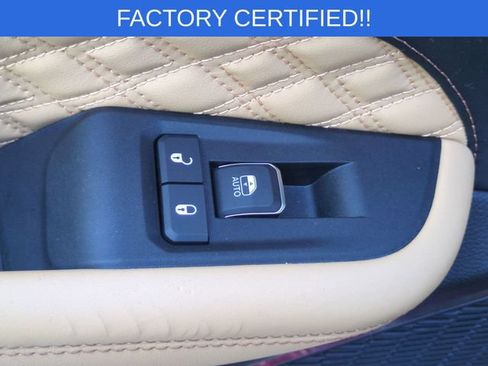 Certified 2025 Jeep Grand Cherokee Summit w/ Obsidian Package AWD/4WD image 31