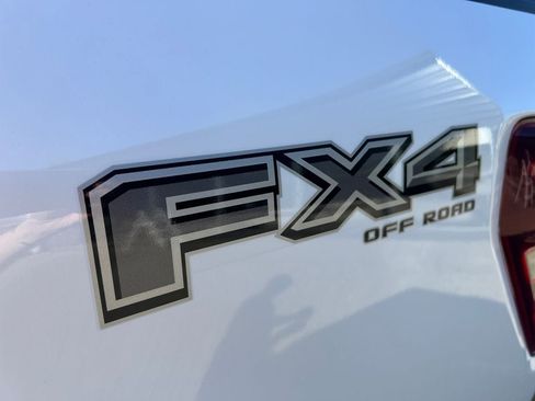 Used 2025 Ford F150 Platinum w/ FX4 Off-Road Package AWD/4WD image 35