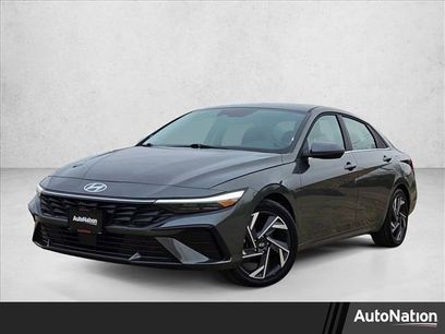 Used 2025 Hyundai Elantra Limited