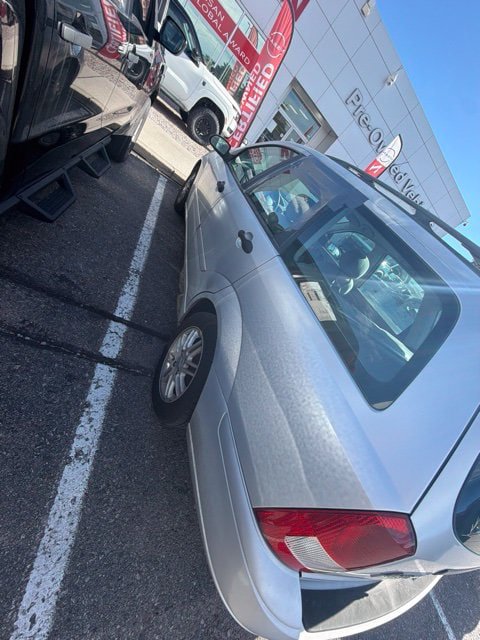 Used 2003 Ford Focus SE FWD image 8