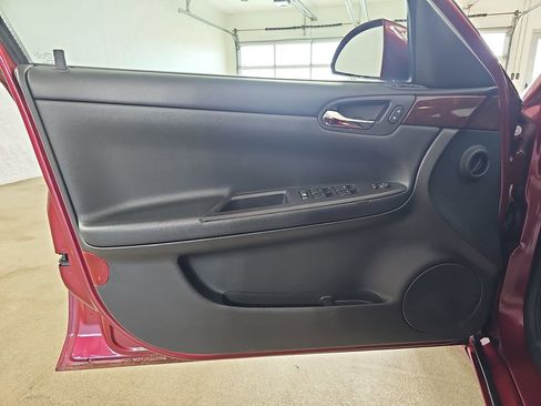 Used 2008 Chevrolet Impala LT FWD image 30