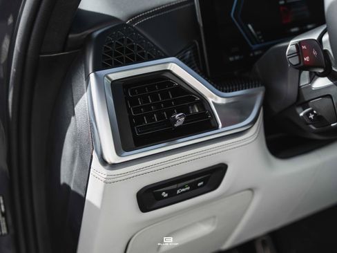 Used 2025 BMW X5 M Competition w/ Executive Package image 25