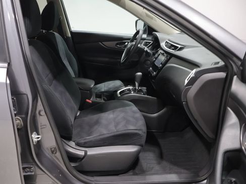 Used 2016 Nissan Rogue SV w/ SV Premium Package AWD/4WD image 23