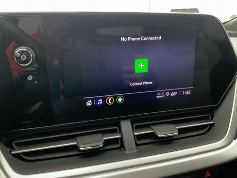 Used 2024 Chevrolet Trax RS image 30