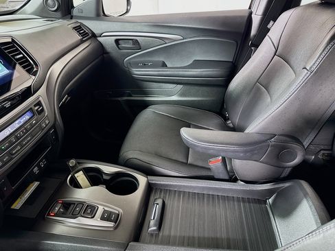 Used 2022 Honda Passport EX-L image 25