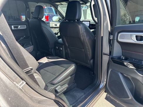 Used 2024 Ford Explorer ST-Line w/ Class IV Trailer Tow Package image 14