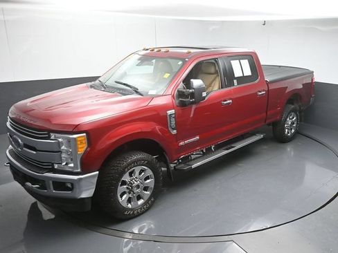 Used 2017 Ford F250 Lariat w/ Lariat Ultimate Package AWD/4WD image 43