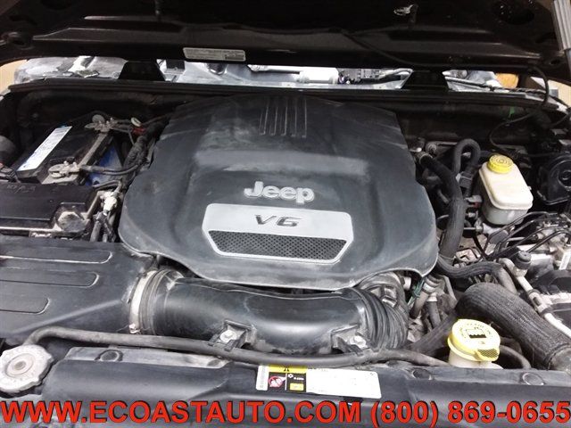 Used 2014 Jeep Wrangler Unlimited Sport w/ Quick Order Package 24S AWD/4WD image 9