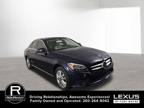 Used 2019 Mercedes-Benz C 300 4MATIC Sedan image 4