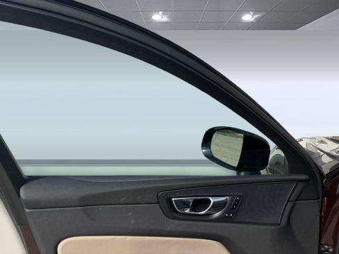 New 2026 Volvo XC60 B5 Core w/ Climate Package image 14