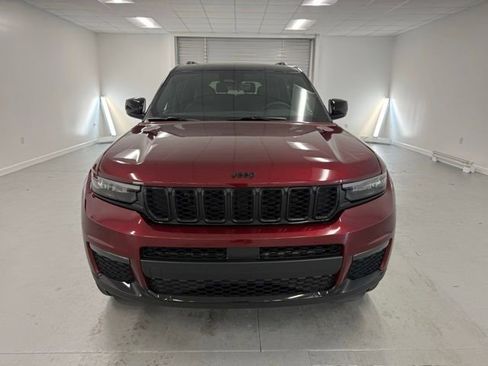 New 2025 Jeep Grand Cherokee L Limited image 2