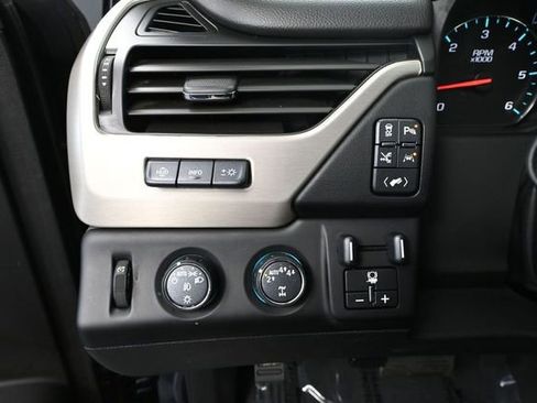 Used 2020 GMC Yukon Denali w/ Denali Ultimate Package AWD/4WD image 36