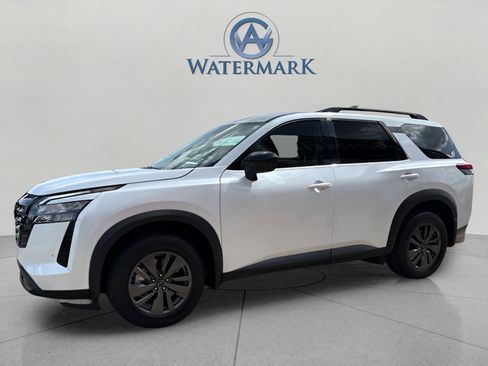 New 2026 Nissan Pathfinder SV w/ SV Premium Package FWD image 1