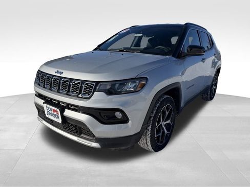 Used 2024 Jeep Compass Limited image 33
