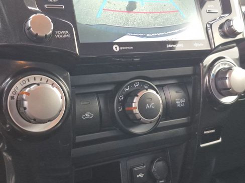 Used 2024 Toyota 4Runner TRD Off-Road Premium image 22