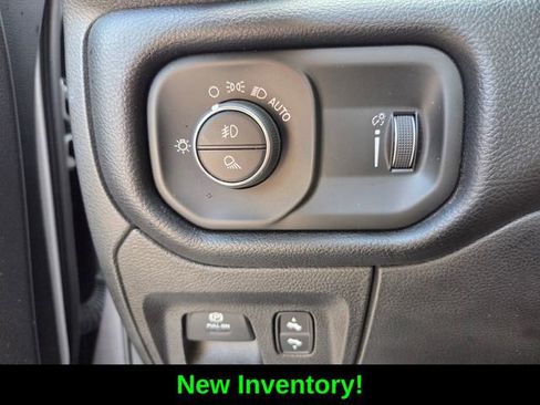 Used 2021 RAM 1500 Big Horn AWD/4WD image 21