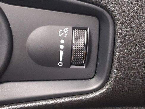 Used 2023 Jeep Renegade Latitude image 24