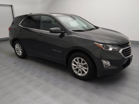 Used 2020 Chevrolet Equinox LT w/ Driver Convenience Package image 11