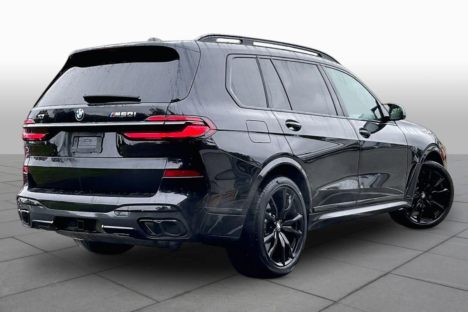 Used 2024 BMW X7 M60i w/ Executive Package AWD/4WD image 12