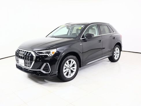 Used 2025 Audi Q3 2.0T Premium w/ Convenience Package image 12