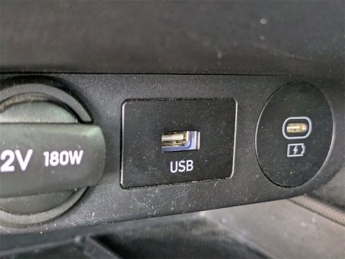 Used 2024 Hyundai Elantra SEL w/ Convenience Package image 21