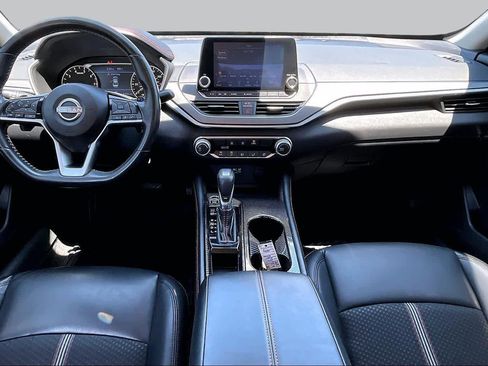 Used 2023 Nissan Altima 2.5 SR FWD image 16