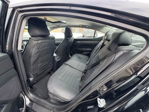 Used 2019 Hyundai Elantra Limited w/ Ultimate Package 02 FWD image 21