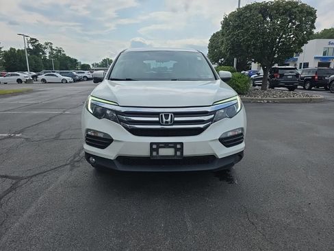 Used 2018 Honda Pilot EX image 2