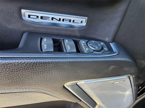 Used 2023 GMC Sierra 1500 Denali w/ Denali Reserve Package image 17