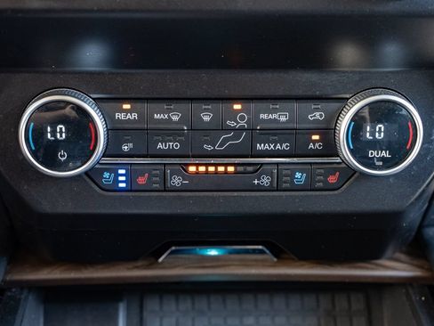 Used 2021 Ford Expedition Max Platinum AWD/4WD image 19