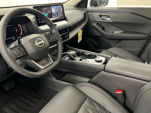 New 2026 Nissan Rogue Platinum w/ Platinum Premium Package AWD/4WD image 16