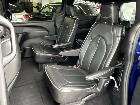 Certified 2021 Chrysler Pacifica Limited w/ Premium & Safety Sphere Group AWD/4WD image 37