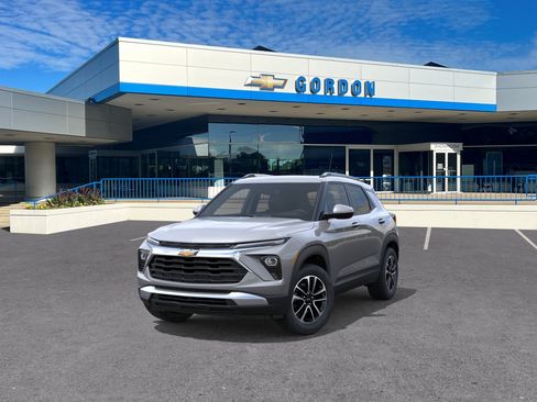 New 2026 Chevrolet TrailBlazer LT w/ Convenience Package FWD image 8