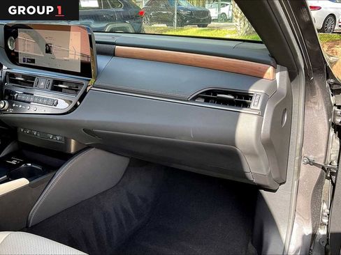 Used 2025 Lexus ES 350 w/ Premium Package image 15