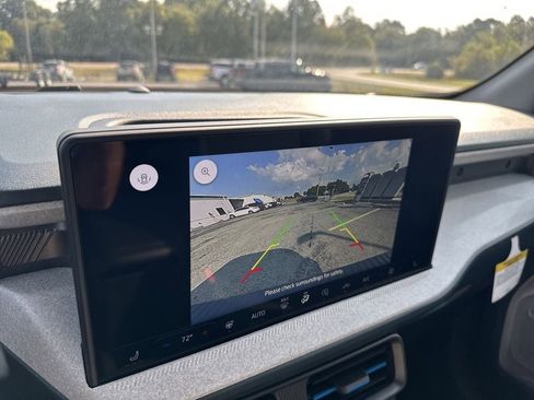 New 2025 Ford Maverick XLT w/ XLT Luxury Package image 25