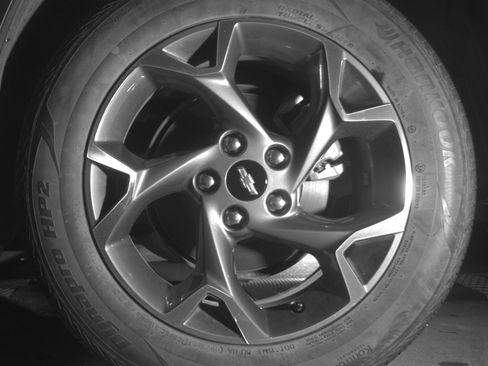 Used 2025 Chevrolet Trax LT FWD image 14