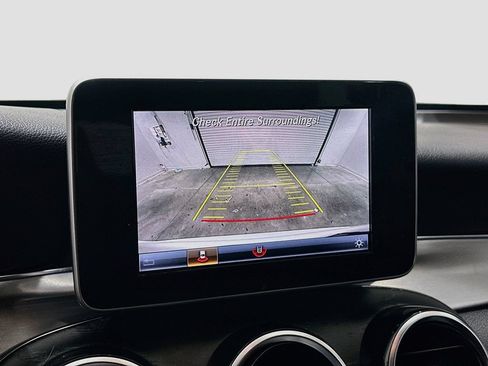Used 2019 Mercedes-Benz GLC 300 image 13