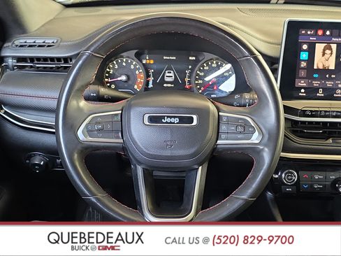 Used 2023 Jeep Compass Trailhawk w/ Trailhawk Convenience Group AWD/4WD image 12